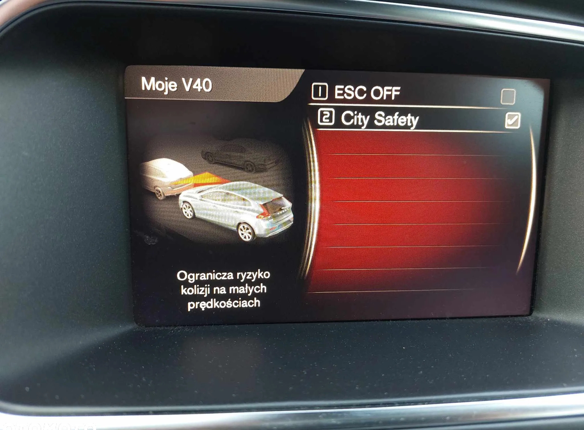 Volvo V40 cena 61500 przebieg: 170454, rok produkcji 2018 z Opole Lubelskie małe 781